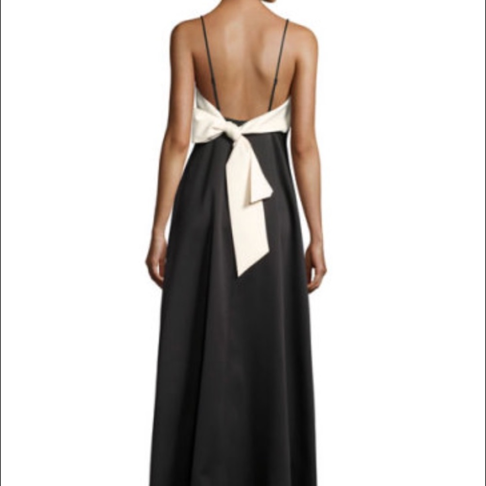GORGEOUS Halston ball gown